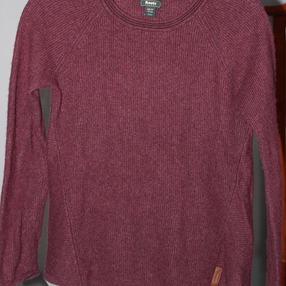 ROOTS VGC SWEATER